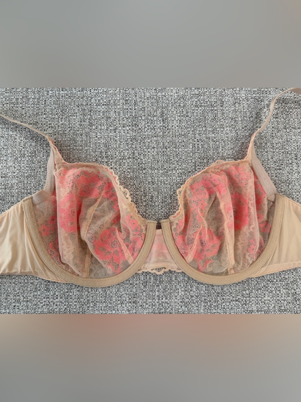 Victoria's Secret Coral and Beige Studded Lace Unlined Underwire Demi Bra - Picture 9 of 14